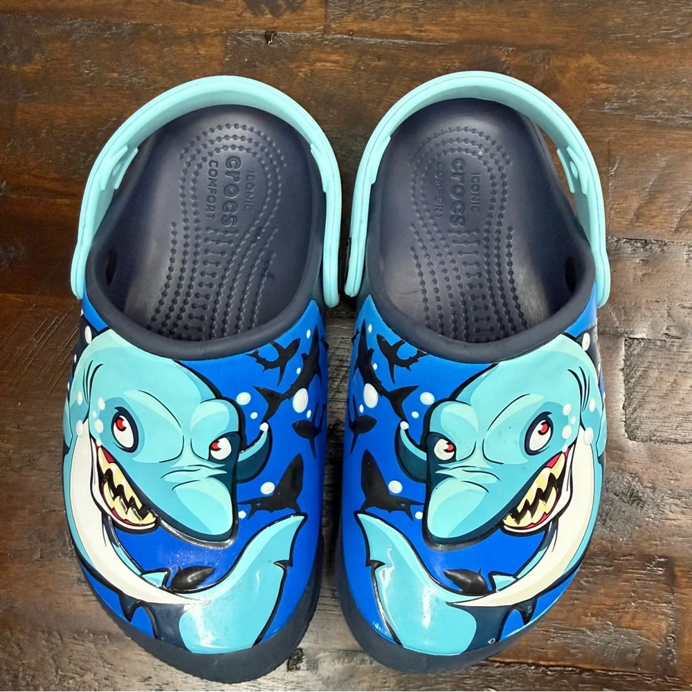 Crocs Unisex Kids Fun Lab Light Up Clogs Shark Design Shoes Size C 12